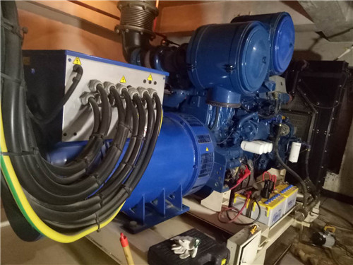 物超所值的維修康明斯柴油發電機750千瓦云和縣